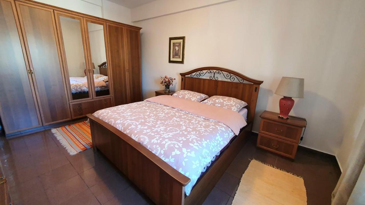 Star Apartment Тирана Екстериор снимка
