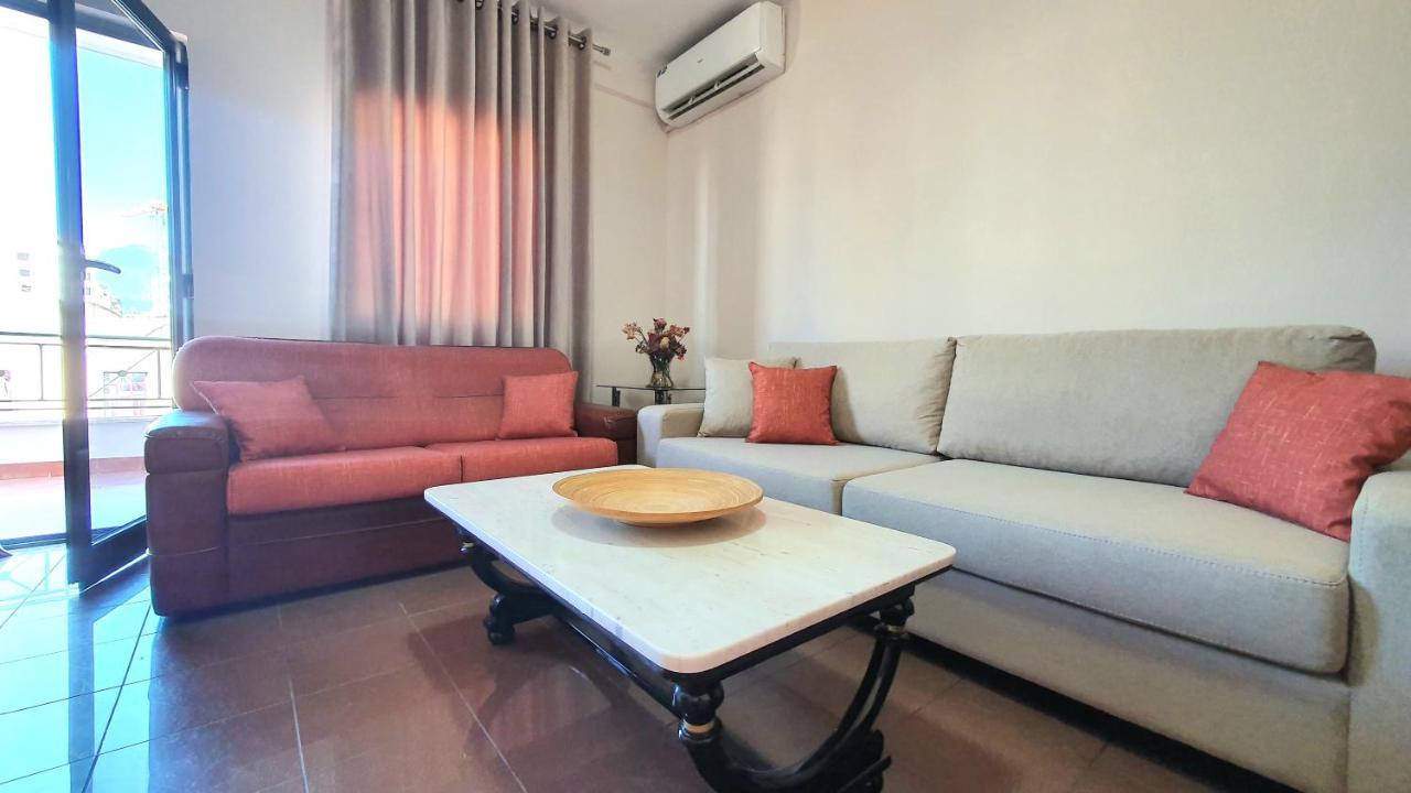 Star Apartment Тирана Екстериор снимка