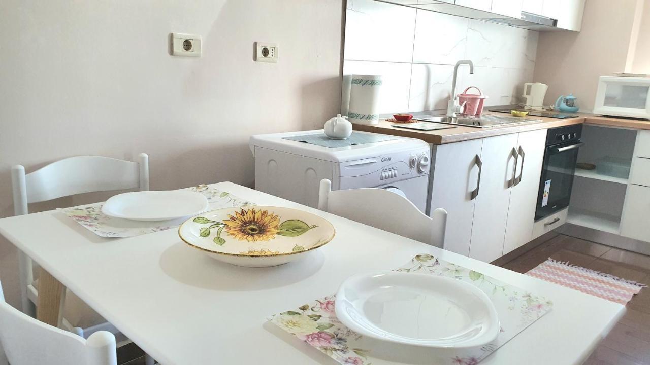 Star Apartment Тирана Екстериор снимка