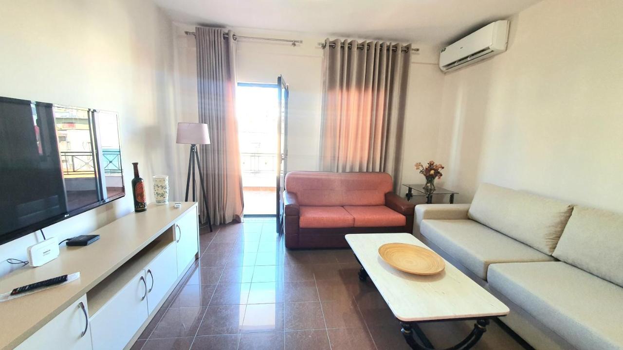 Star Apartment Тирана Екстериор снимка