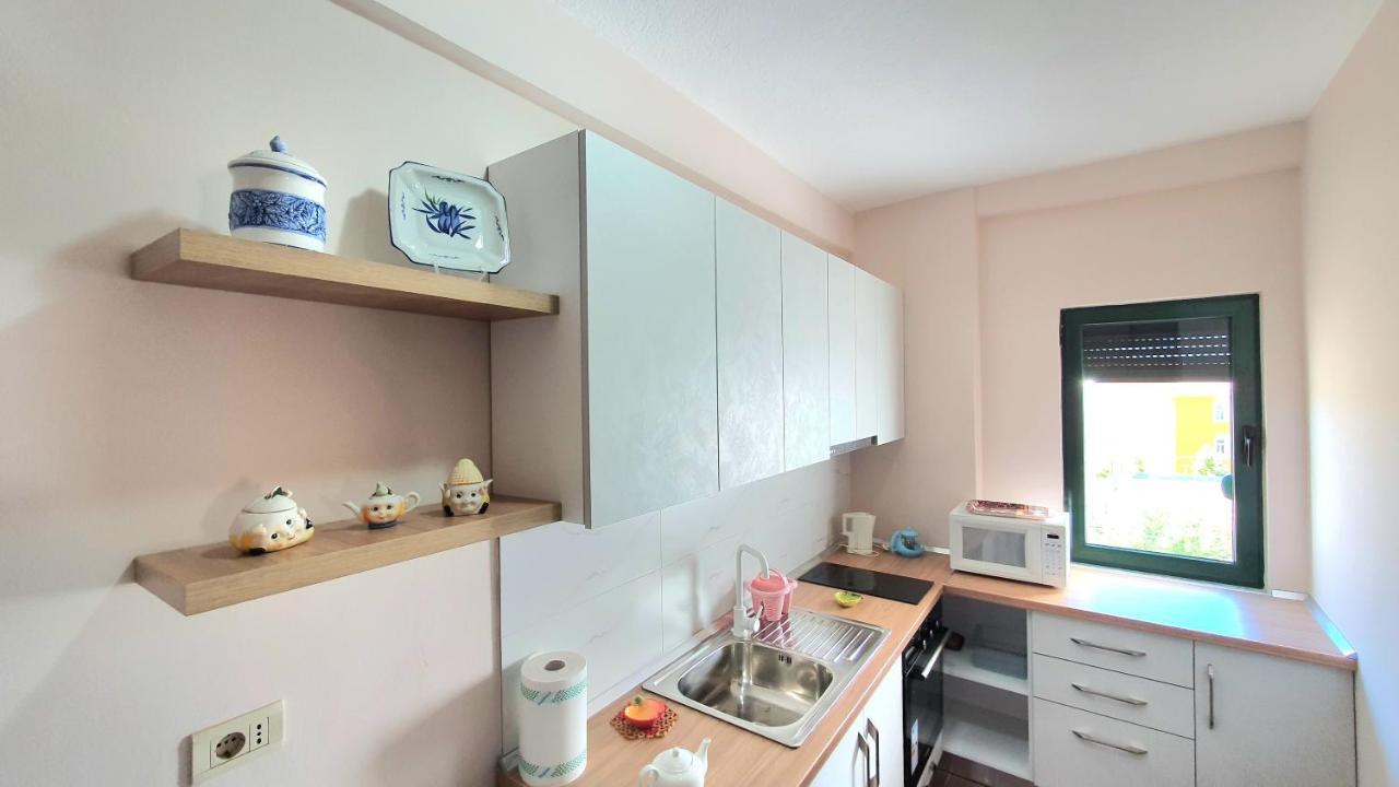 Star Apartment Тирана Екстериор снимка